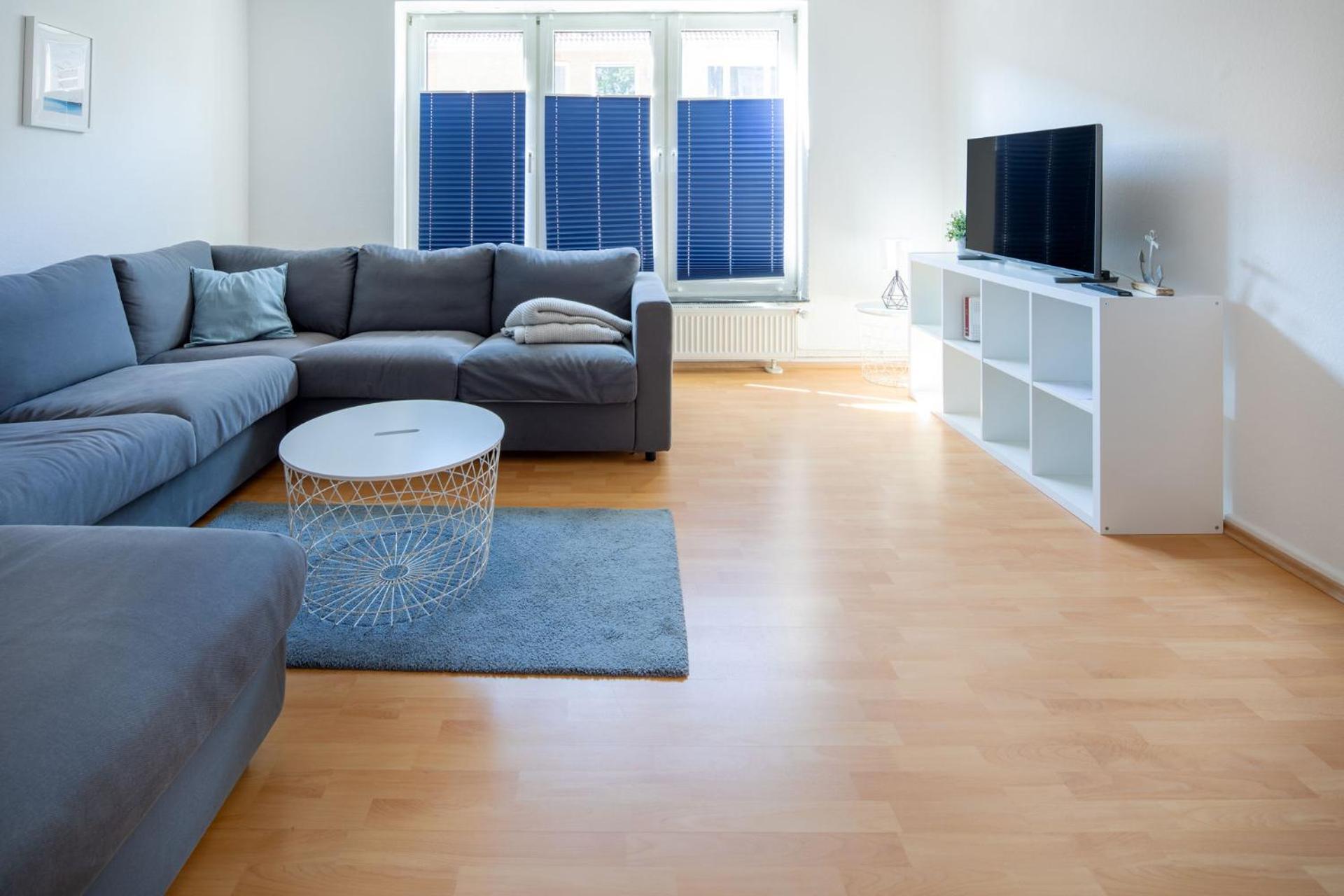 Ferienwohnung Liegeplatz Вилхелмсхафен Екстериор снимка
